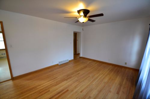 9329 Melvina St, Milwaukee WI 53222-2536 exterior