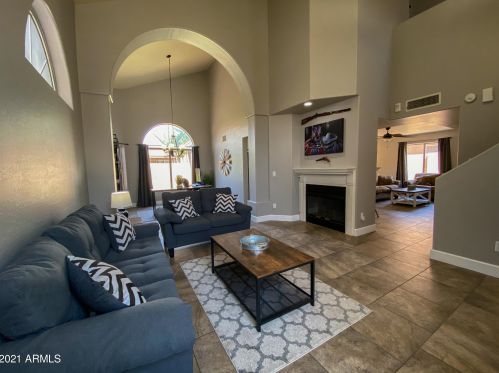 936 Abalone Dr, Gilbert, AZ 85233-7400