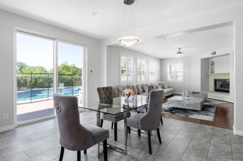 1191 Pamplona Dr, Riverside CA  92508-8724 exterior