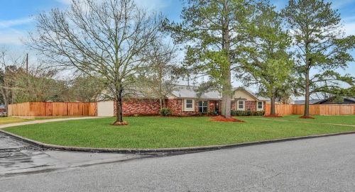 1706 7th St, Hempstead, TX 77445-6141