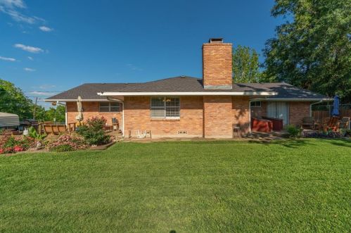 906 Lakewood St, Greenville TX  75401-2144 exterior