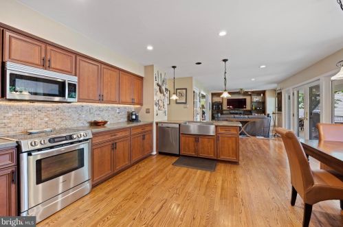601 Indigo Dr, Downingtown, PA 19335-4810
