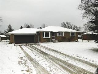 145 Briarleigh Dr, Brunswick, OH 44212-1430