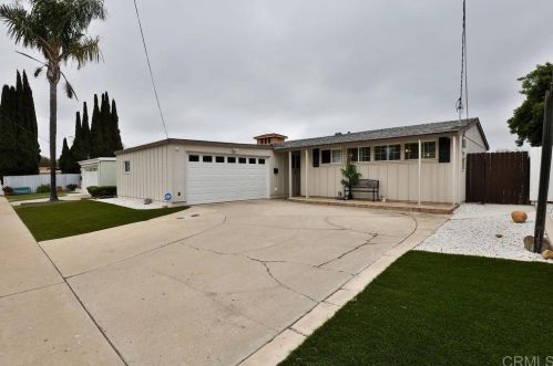 8623 Tommy Dr, San Diego, CA 92119-2011