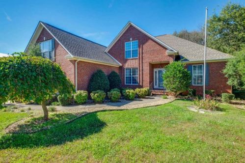2005 Viewpointe Way, Columbia, TN 38401-7759