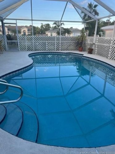 4538 Glazbrook St, Fort Pierce, FL 34983-1337