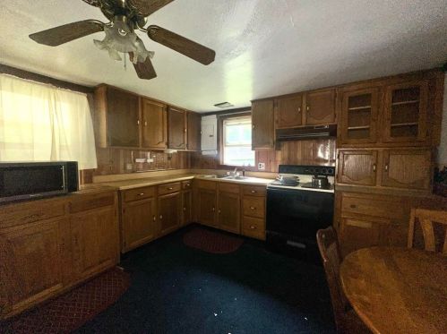 7543 Fisher Sigel Rd, Hallton PA  15860-1011 exterior