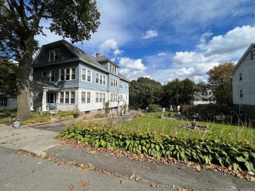 235 Wilson St, Waterbury, CT 06708-3426