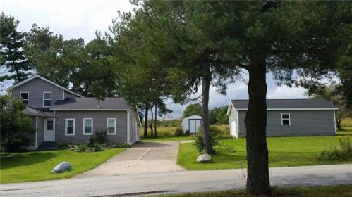 10120 Bliley Rd, Waterford, PA 16441-7318