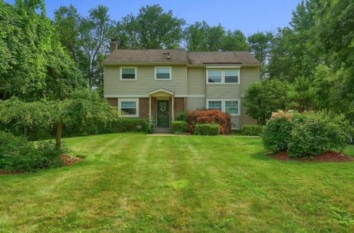 266 Kettering Cir, Gibsonia, PA 15044-9323