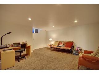 816 33rd Ave, Seattle WA  98122-5125 exterior