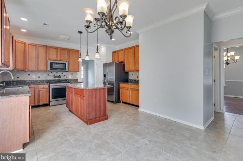 3819 Vincent Dr, Collegeville PA  19426-3058 exterior