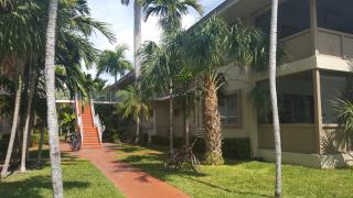 1185 98th St, Miami FL  33154-2571 exterior