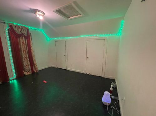 1964 Finn Pl, Milwaukee WI 53206-1338 exterior