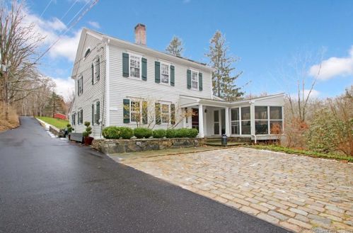 271 Center Rd, Bridgeport, CT 06612-1603