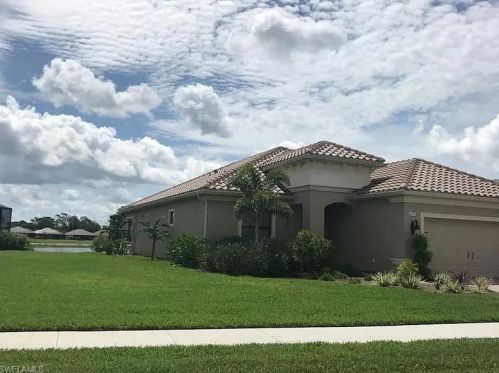 3770 Canopy Cir, Naples, FL 34120-0700