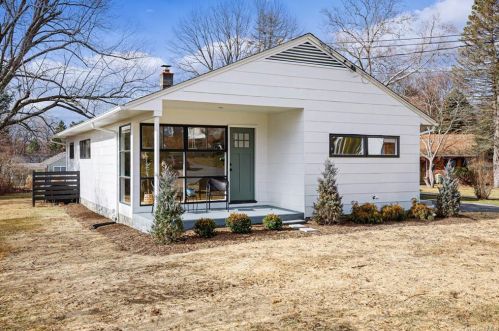 2603 Mercer Ct, Yorktown Hgts, NY 10598-3103