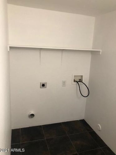 15650 19th Ave, Phoenix AZ  85023-4352 exterior