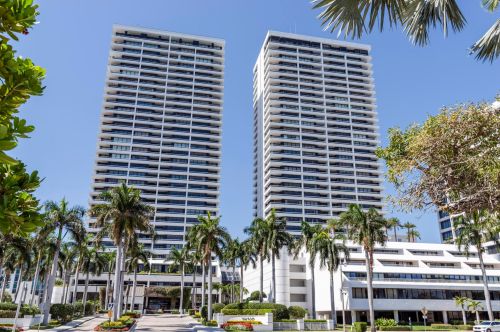 529 Flagler Dr, West Palm Beach, FL 33401-5930