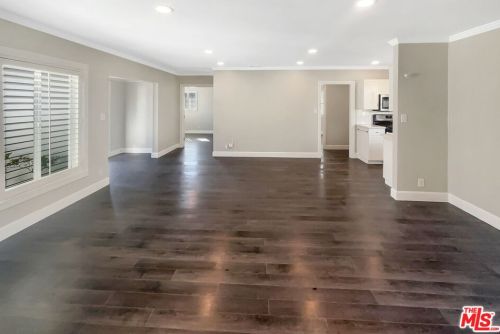 3021 Ostrom Ave, Long Beach CA  90808-4228 exterior