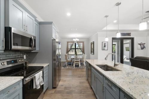 3011 12th Ave, Naples FL  34120-3730 exterior