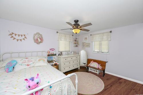 772 Pat Dr, West Islip NY  11795-3537 exterior