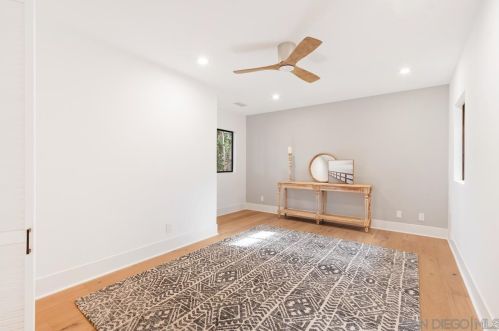 4421 Del Monte Ave, San Diego CA  92107-3607 exterior