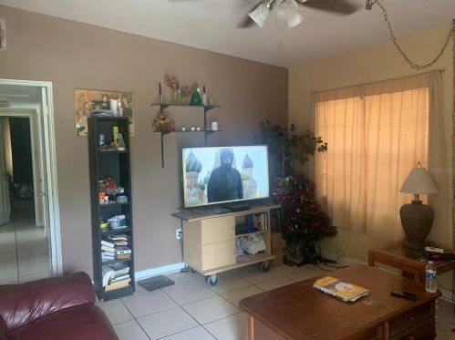 927 Hacienda Ct, Orlando FL  32808-7019 exterior