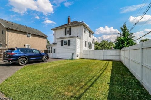 1154 Gress St, Manville NJ  08835-1133 exterior