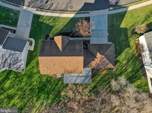 56 Sherwood Cir, West Enola PA  17025-1840 exterior