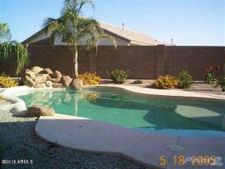 1865 Carla Vista Dr, Gilbert AZ  85295-5672 exterior