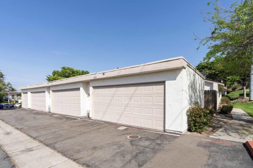 3682 Cliff Way, Oceanside CA  92056-4703 exterior