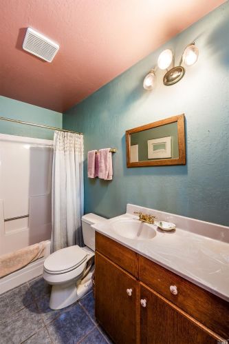 359 Laurel St, Willits CA  95490-3703 exterior