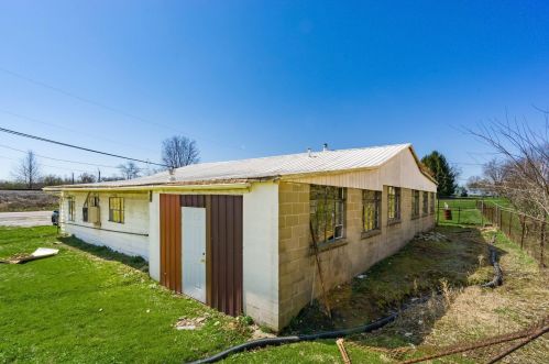 12924 Cleveland Rd, Pataskala OH 43062-8817 exterior