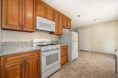 8164 Villa Oak Dr, Citrus Heights, CA 95610-2633