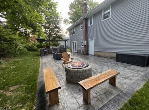 275 Grant St, Berkeley Heights NJ  07922-1142 exterior