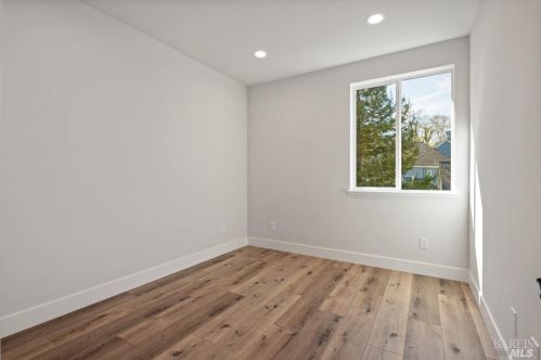 96 Calistoga Rd, Santa Rosa CA  95409-3702 exterior