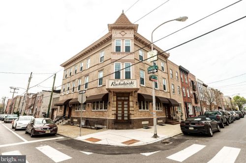 1601 2nd St, Philadelphia PA 19133-0033 exterior