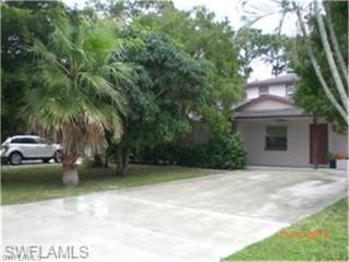 596 101st Ave, Naples, FL 34108-3201