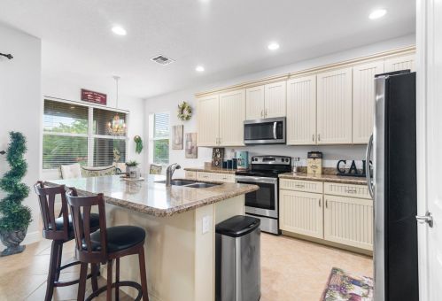 12170 Bennington Cir, Port Saint Lucie FL  34987-2703 exterior