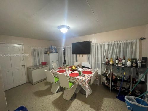 4795 9th Ct, Hialeah, FL 33012-3537