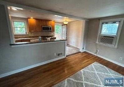 65 Ekings Ave, Paterson NJ  07506-1149 exterior