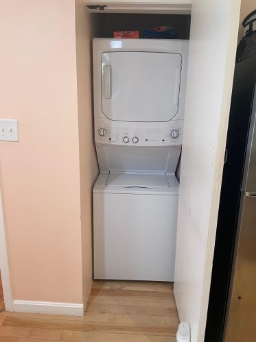 15 Whittier Dr, Seabrook NH  03874-4050 exterior