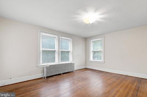 1013 Talcon Dr, Wilmington DE  19804-1242 exterior