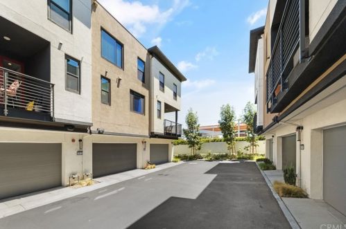 2812 Glassell St, Orange CA  92865-1002 exterior