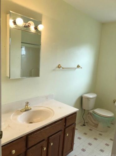 45 Frog Hollow Rd, Poughquag NY  12570-5710 exterior