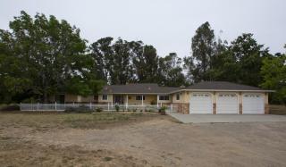 1989 Jeanie Ln, Gilroy, CA 95020-9121