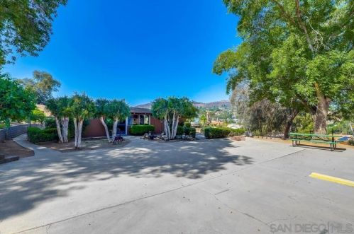 8968 Rocket Ridge Rd, Lakeside, CA 92040-4925