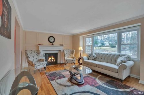 405 Alpine Ter, Ridgewood NJ  07450-1403 exterior