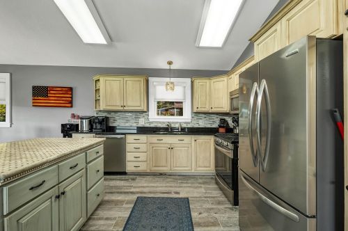 118 Reed Rd, Columbia NH  03576-3813 exterior